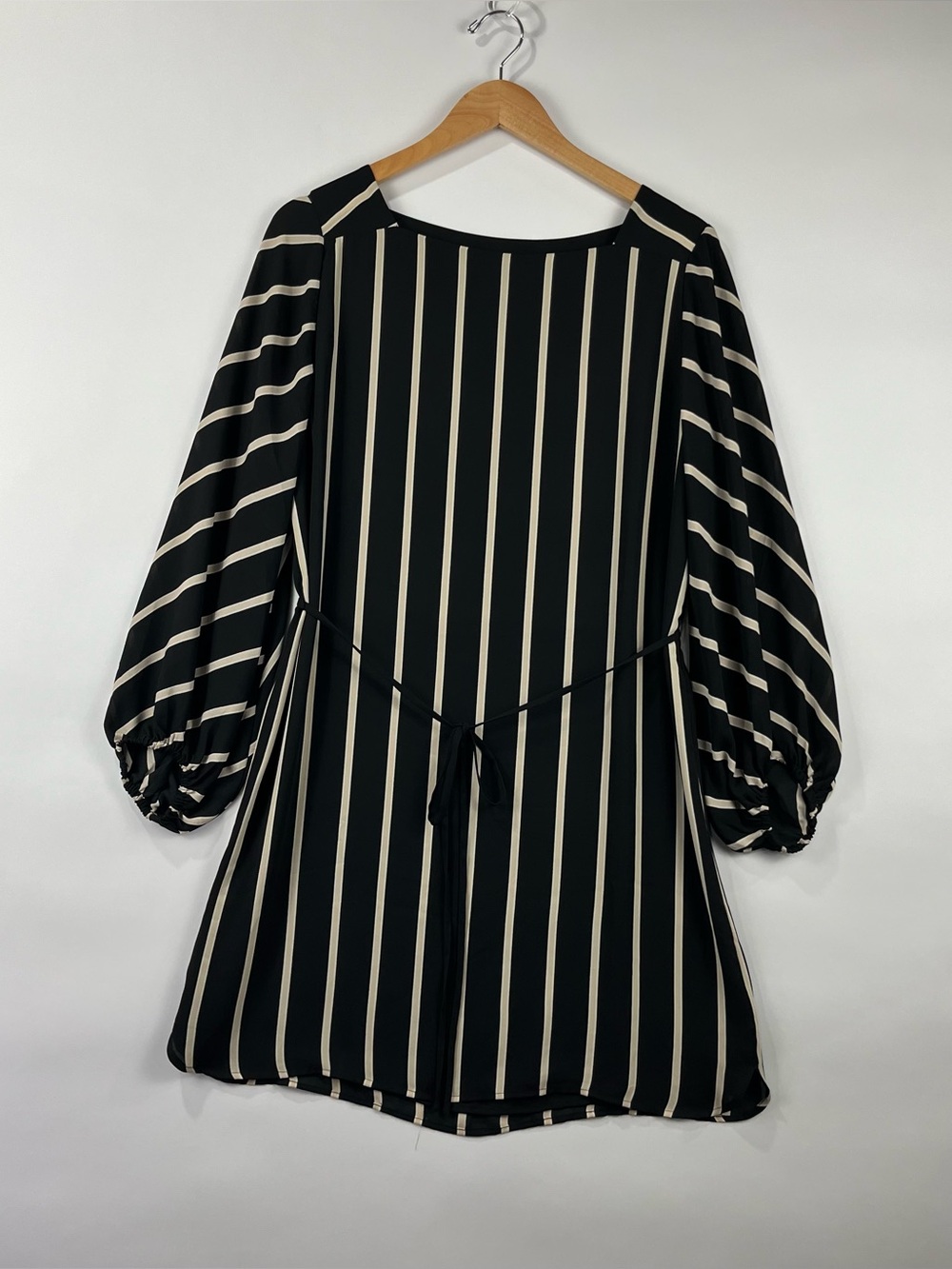 LOFT NWOT Detachable Tie Waist Lined Puff Sleeve Dress S
